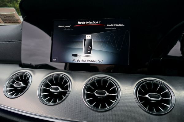 🔥 2017 Mercedes-Benz E220 D COUPE AMG Sport 367325290