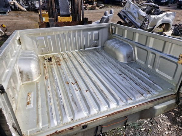 Toyota hilux tub 05 to 16 367338689