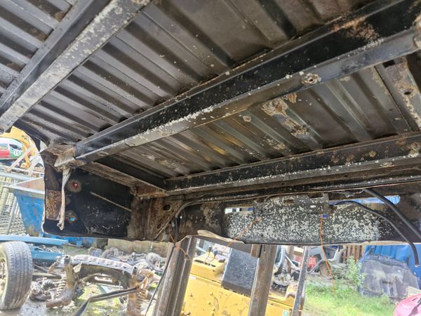 Toyota hilux tub 05 to 16 367338706