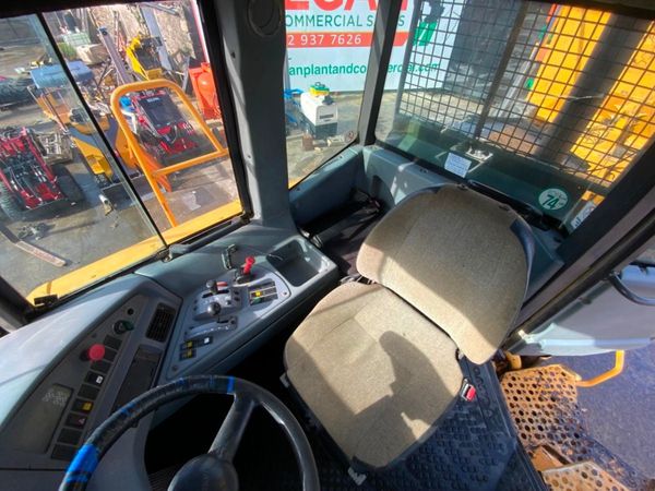 2002 VOLVO A25d SITE DUMP TRUCK.....a25 367348600
