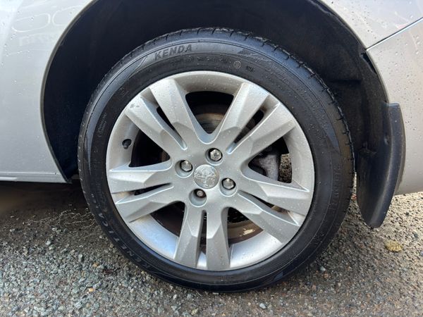 High Spec 7 Seater Peugeot 5008 NCT Tax 367341664