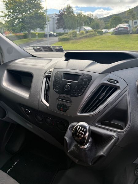 Ford Transit Custom 2017 LWB Tax & Test 367353352