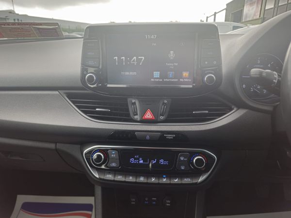 Hyundai i30 2019 - Deluxe Plus Model 367361852
