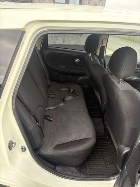 Nissan Note 2009 367374307