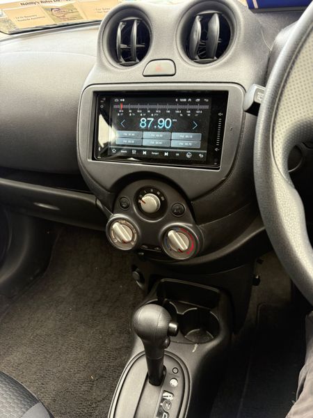 Nissan March 2013 367375431