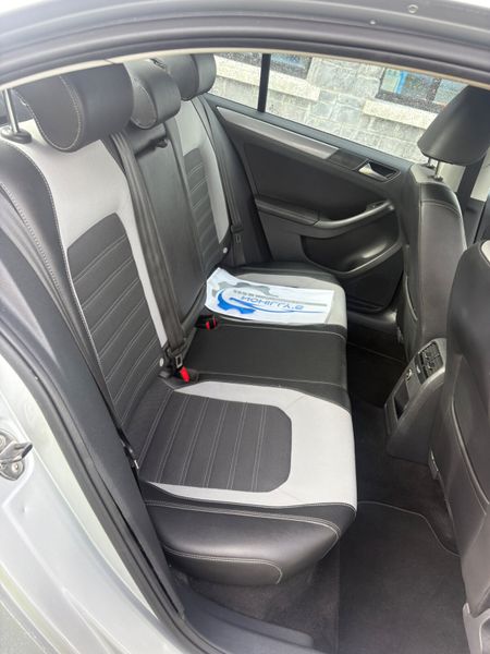 Volkswagen Jetta 2012 367372471