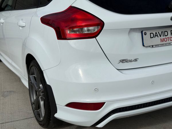 Ford Focus 181 ST-Line low Kms!!! 367392916