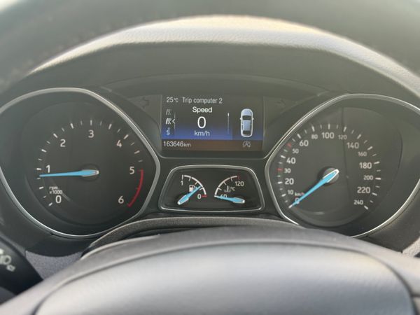 Ford Focus 181 ST-Line low Kms!!! 367392918