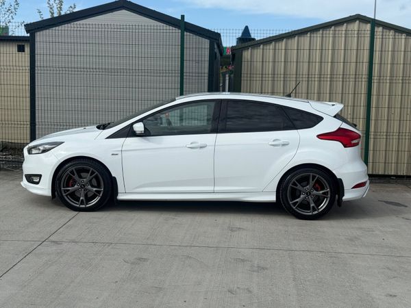 Ford Focus 181 ST-Line low Kms!!! 367392926