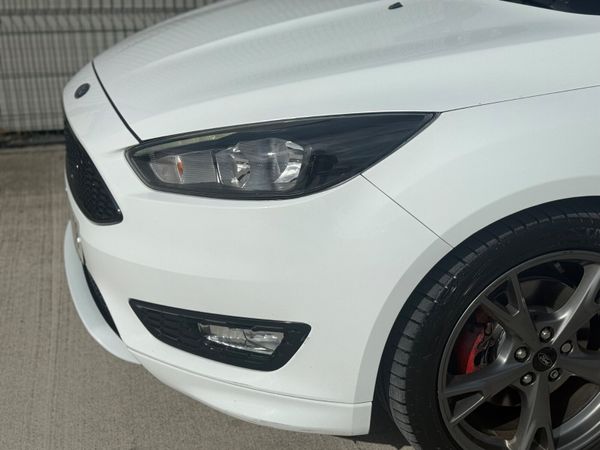 Ford Focus 181 ST-Line low Kms!!! 367392933