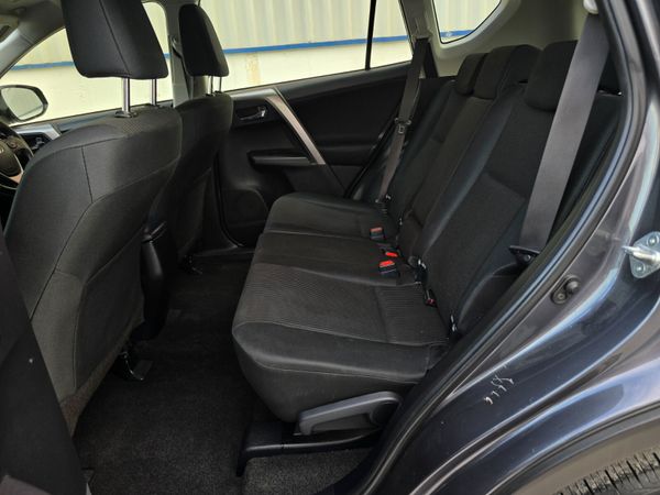 182 TOYOTA RAV4 2.0 D4D LUNA MODEL 367416015