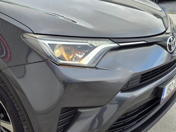 182 TOYOTA RAV4 2.0 D4D LUNA MODEL 367416010