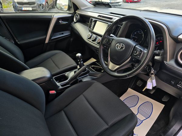 182 TOYOTA RAV4 2.0 D4D LUNA MODEL 367416020