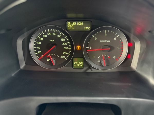 🚨TRADE SALE🚨VOLVO S40 1.6 DIESEL NEW NCT🚨 367417234