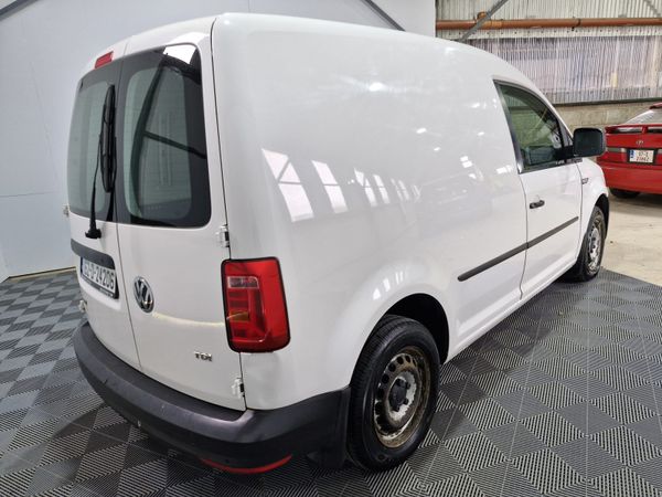 2016 Volkswagen Caddy 2.0 TDi 367429098