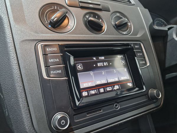 2016 Volkswagen Caddy 2.0 TDi 367429101