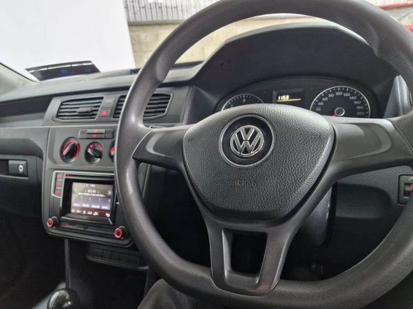 2016 Volkswagen Caddy 2.0 TDi 367429103