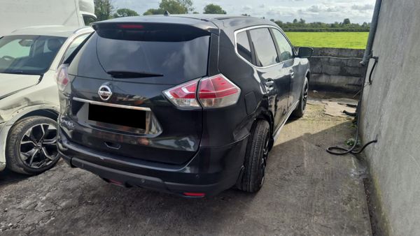 2015 NISSAN X-TRAIL 1.6DIESEL FOR BREAKING 367436914