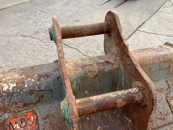 48" EUROFAB DIGGING BUCKET.....65mm PINS....1428- 367447918