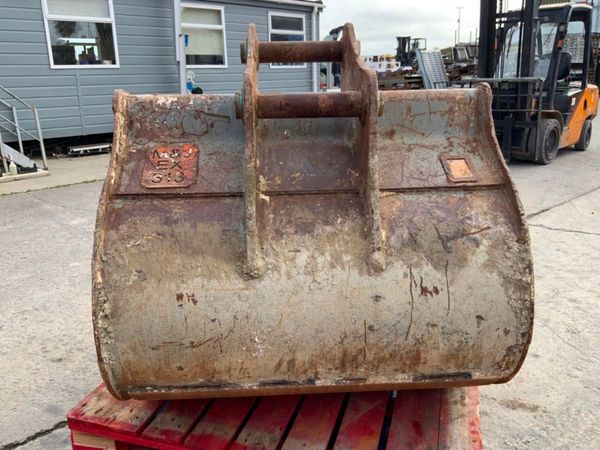 48" EUROFAB DIGGING BUCKET.....65mm PINS....1428- 367447919