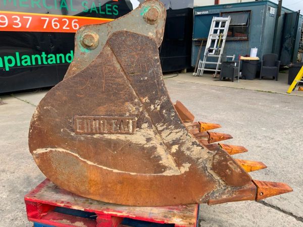 48" EUROFAB DIGGING BUCKET.....65mm PINS....1428- 367447921