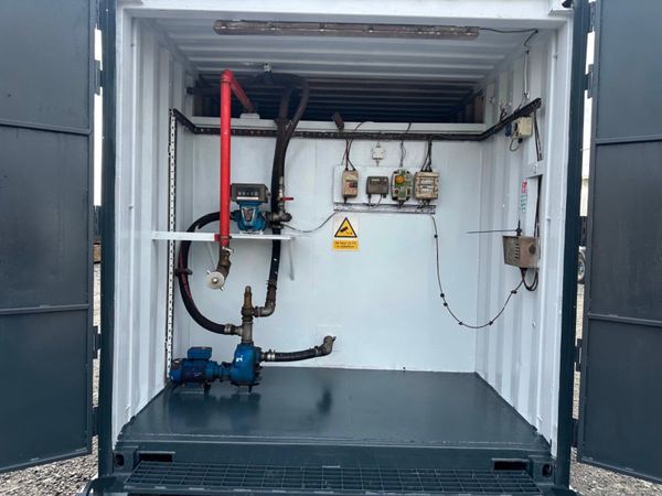 40,000 LITRE FUEL BOWSER CONTAINER....984 367454323