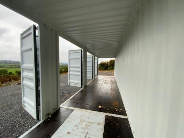 UNUSED FOUR SIDE DOOR SHIPPING CONTAINER....4414. 367526842
