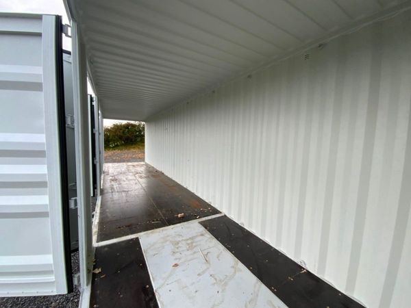 UNUSED FOUR SIDE DOOR SHIPPING CONTAINER....4414. 367526843