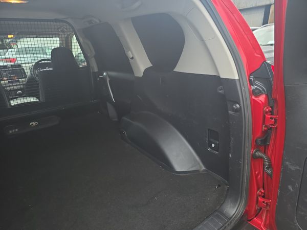 Toyota Land Cruiser GX LWB 204Bhp 367522841