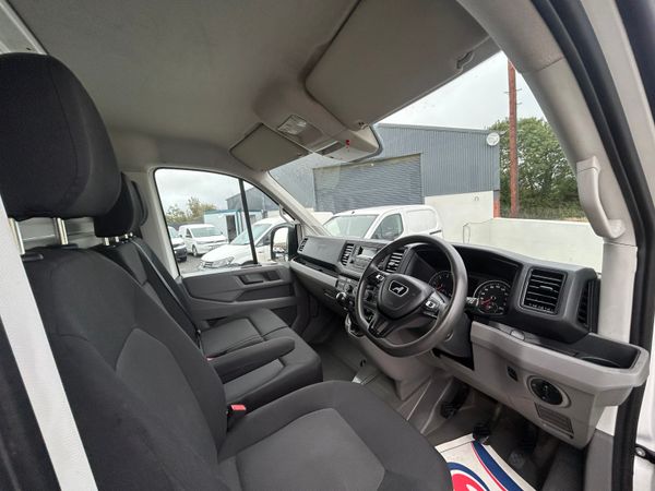 Man Tge Box van with tail lift 367542386