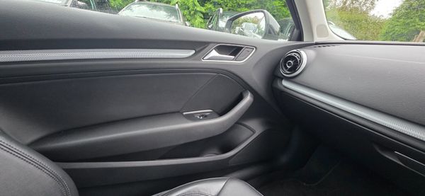 Audi A3 1.6d semi leather seats 367564813