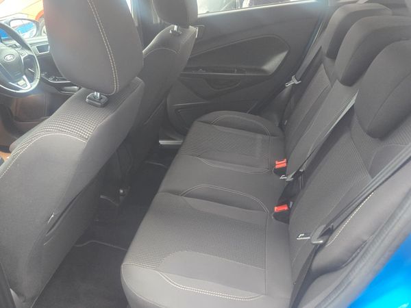2016  Ford Fiesta St-line / Automatic 367565814