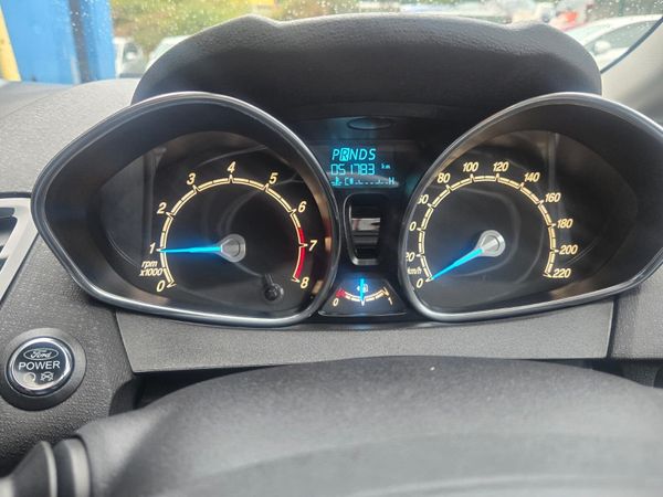 2016  Ford Fiesta St-line / Automatic 367565829