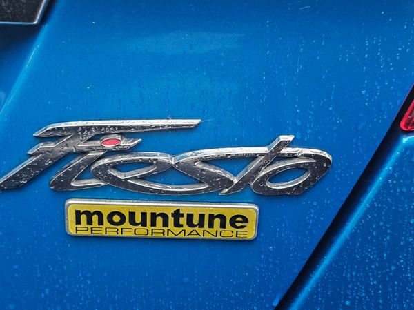 2016  Ford Fiesta St-line / Automatic 367569625