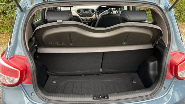 Hyundai i10 (RESERVED) 367571475