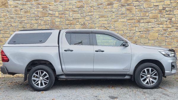 HILUX INVINCIBLE- LIKE NEW - FINANCE AVAILABLE 367598325