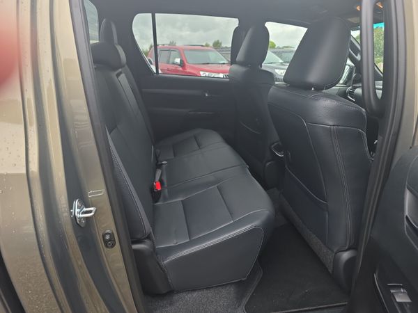 Toyota Hilux 2.8 D4D Invincible X 204Bhp 367599720