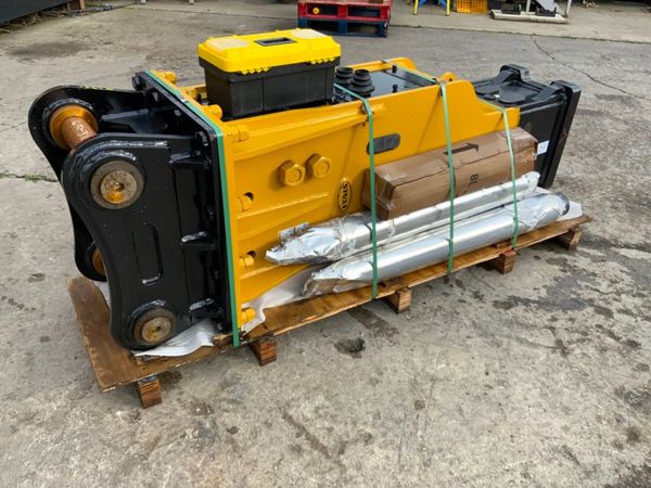 UNUSED LYALS LY1400 BREAKER....80mm PINS...2561. 367615026