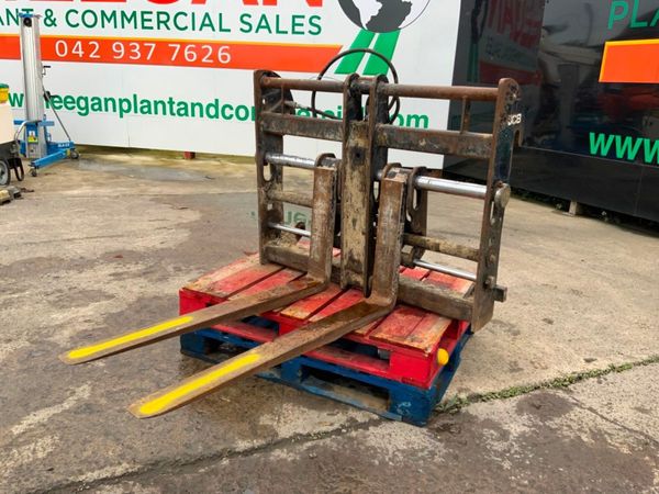 2019 JCB FORK POSITIONER CARRAIGE.....3231 367610470