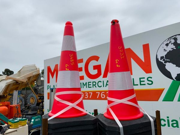 UNUSED TRAFFIC SAFETY CONES......3732. 367610588