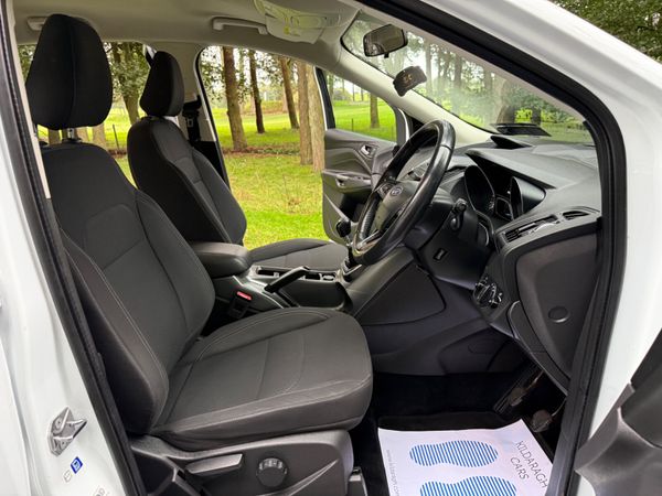 Ford Kuga 2018 ZETEC 2 Seat Commercial 367626796