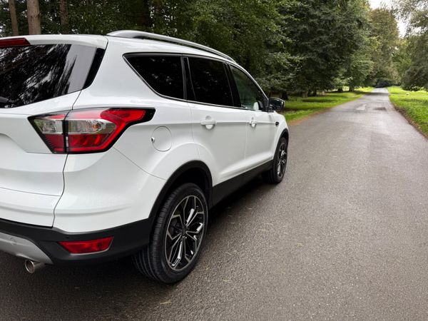 Ford Kuga 2018 ZETEC 2 Seat Commercial 367626840