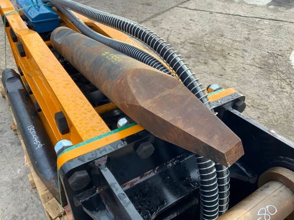 UNUSED KABONC 1400 BREAKER...80mm PINS......2559. 367621368