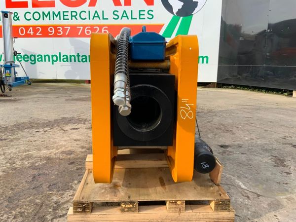 UNUSED KABONC 1400 BREAKER...80mm PINS......2559. 367621360