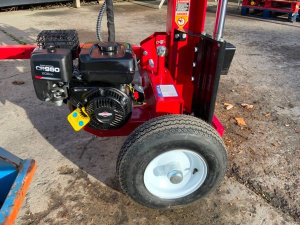 UNUSED 'BOSS' PETROL LOG SPLITTER........1434. 367622307