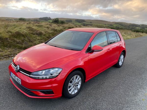 Volkswagen Golf 2017 367679361