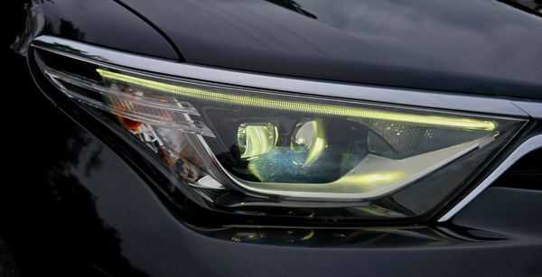 🔥2016 Toyota Auris 1.8 Automatic Petrol Hybrid 367681725