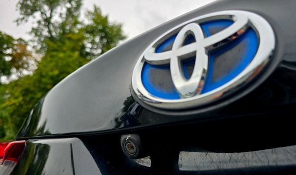 🔥2016 Toyota Auris 1.8 Automatic Petrol Hybrid 367681766