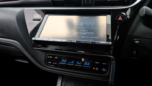 🔥2016 Toyota Auris 1.8 Automatic Petrol Hybrid 367681887