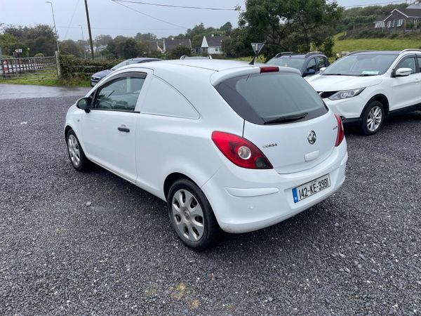Opel  Vauxhall corsa van 367698747